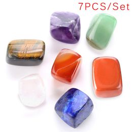 7 Chakra Crystal Healing Tumbled Stones Set Cristaux Mélange de pierres brutes naturelles brutes pour Tumbling2934