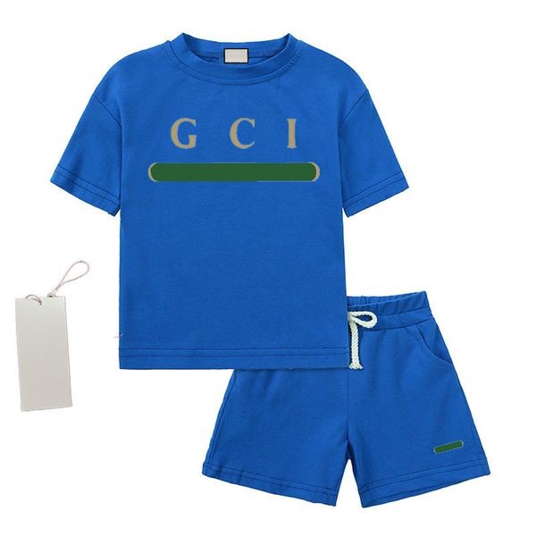 7 couleurs En stock Marque de créateurs Bébé Enfants Vêtements Garçons Luxe T-shirt à manches courtes 2pcs Filles Lettre Vêtements Vêtements pour enfants Mode Sunmmer Vêtements 2pcs