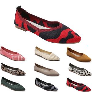 7 Slides de sandales gratuites Designer Shipping Sliders de pantoufles pour hommes Sandales pour femmes GAI Mules Hommes Femmes Pantoufles Formateurs Sandles Color45 Tendances 438 Wo S