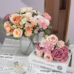 7 Head Peony Hydrangea Rose gesimuleerde bloemen Wedding Home Decoratie eettafel Artificial 240529