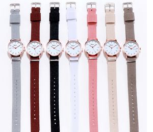 Reloj de cuarzo con correa de nailon de 7 estilos para estudiantes femeninos, relojes simples y frescos para niñas, relojes de pulsera para mujer al por mayor