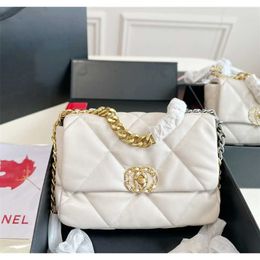 70% Factory Outlet Off Lingge en peau de mouton nuage rabat chaîne unique sac à main bandoulière petit sac parfumé en vente