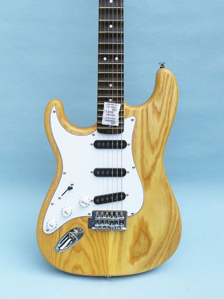 Guitare électrique gaucher des années 70, ST, touche festonnée, corps en frêne, manche en érable, naturel non poli, Burlywood