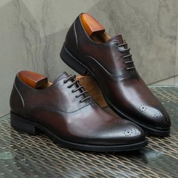 747 klassieke Italiaanse stijl herenjurk echte lederen oxfords veter zwart bruin bedrijfskantoor bruiloft formele schoenen voor mannen 231208
