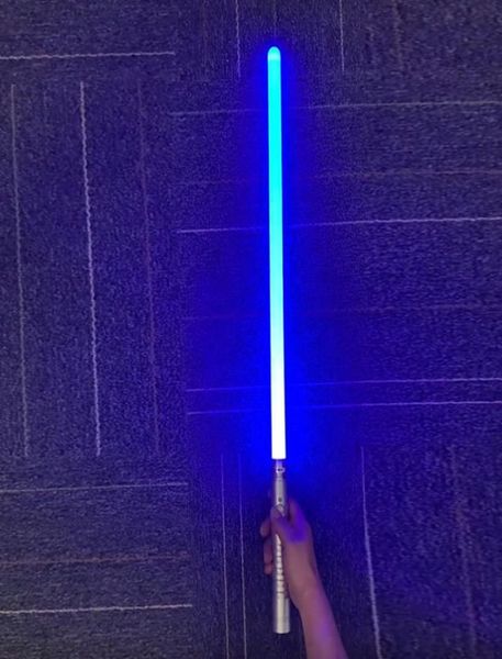 75 cm sabre laser rvb 7 couleurs changement poignée en métal épée laser lourd duel son lumière Collision décoloration accessoires de cosplay 220613556139