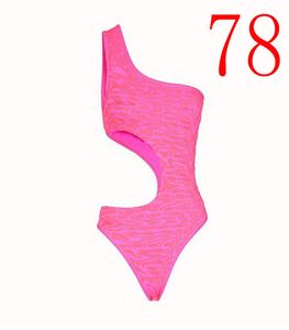 7884 Zomer Badmode Vrouwen Bikini Set Outdoor SpasHG Sexy Backless Dame Persoonlijkheid Bandage Lage Taille Badpak6723828