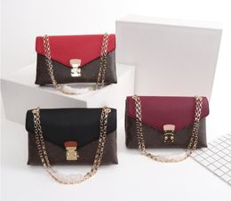 7A Sac Pallas en cuir de veau Sac de créateur en cuir véritable Sacs à main pour femmes Luxurys Lady Sac à bandoulière Sacs de messager Classique Digram Crossbody Gold Chains Sacs à main M41200