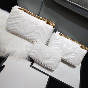 Sac de créateur 7A Luxurys sacs à main authentique en cuir classique Match Wave Mather Thread Large Metal Logo
