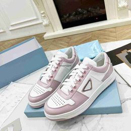 7a Designer Chaussures de course prad sneakers femmes hommes luxe à lacets de sport à lacets de sport entraîneurs décontractés sneaker classique dghfgj