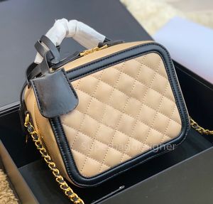 7A Diseñadores Bolsos Maquillaje Hombro Lavado Cosmético Bolsas de belleza Lady Box Trunk Crossbody Bag para mujer Cadenas de moda Monedero Mensajero de cuero genuino con caja