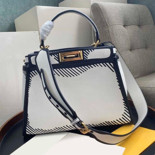 7A Designers Bolsos de mujer de nuevo estilo 290115 Está hecho de cuero blanco y bordes y detalles Cerraduras clásicas en ambos lados Remov321p