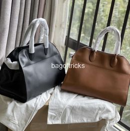 7a Luxury Row Margaux Style Classic Cowhide Handbag Sac à main Simple Single Bags Sac à grande capacité Sac à provisions de marque de trajet de grande capacité