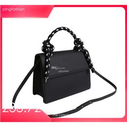 7A minoritaire ping ow rabat ordinateur portable épaule de sporn diagonale sac tresse corde carré la gloire du sac à main