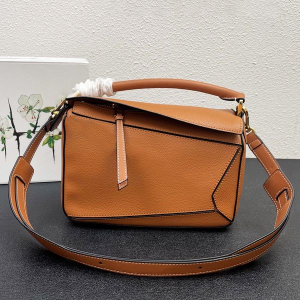 Top qualité peau de vache designer de luxe sac à main à bandoulière grande capacité sac à bandoulière figure géométrique sac fourre-tout design bracelet en cuir mode style classique bas