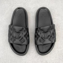 Luxury's reliëf sandaal rubber slipper mannen dames designer schoenen zomer flat casual schoen strand schuif sandale muilezel loafer walk hike zonnig zwembad mooie buitenschuifregelaars