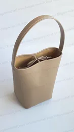 7a The Row Women Bucket Bag Bag Bag TR Gran capacidad de cuero Diseñador Minimalista Bolsa de desplazamiento