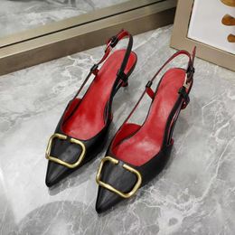 7A top zapatos de cuero para mujer sandalias de tacón alto zapatillas diseñador moda clásica punta estrecha lujo hecho a mano Cassic hebilla en V grande Serpentina con diamantes Diamante