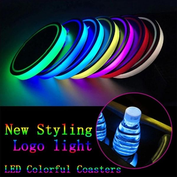 Portavasos de coche LED de 7 colores, luces para cambiar USB, posavasos luminoso, almohadilla para botella de agua, accesorios para automóviles