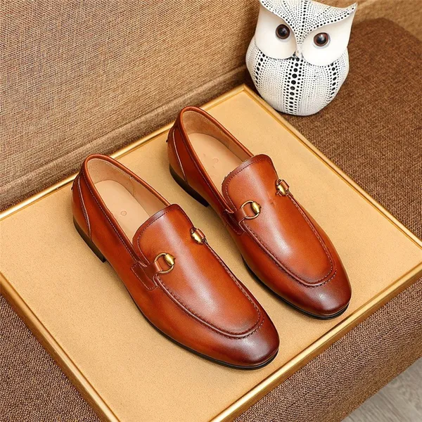 7model Slip on Hombres Zapatos de vestir de diseñador Hombres Oxfords Moda Negocios Vestido de lujo Zapatos de hombre 2023 Nuevos zapatos de trajes de cuero clásicos para hombres