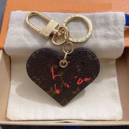7x5.5 cm Designer Love Heart Model Keychain Key Chains Ring Holder Brand Letter Designers Keychains For Porte Clef Gift Men Women Car Bag Pendant accessoires geen doos