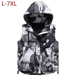 7XL Printemps Hiver Chaud Chapeau Détachable Hommes Gilet Sans Manches Casual Camouflage Veste Manteau pour Hommes Unisexe Gilet Plus Grande Taille 201120