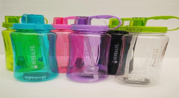 8 couleurs grande capacité transparente 2L 2000 ml mode espace portable Herbalife Nutrition sangles Shaker personnalisées bouteille d'eau de paille C1811485222