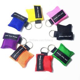 8 couleurs Outdoor Gadgets Key Chain Emergency CPR Face Shields Resuscitation Face Mask CPR Pocket Masks Tactical Survival Masks Alkingline