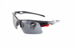Lunettes de sport hommes lunettes de soleil en plein air conception unisexe UV400 moto lunettes de soleil PC demi-cadre en gros