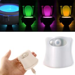 8 couleurs Pir Motion Capteur Smart Toilet Seat Night Light Backlain étanche pour toilette LED LUMINARIA LAMPE WC WC Light
