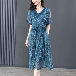 8606 # YM nouveau été femmes robes décontractées col en v à manches courtes impression ceinture laçage dames robe en mousseline de soie en vrac bleu M-XXXL