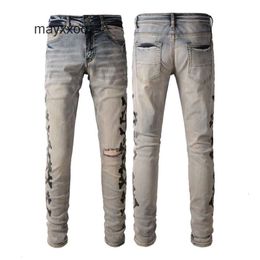 871 2024 Amiirii Fashion Jean Purple Demin Jeans Brand Mens Trendy avec des os cassés Skin collant Elastic Blue Skinny N04X