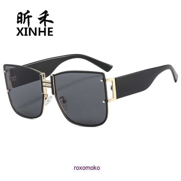 8A qualité Designer H maison lunettes de soleil en vente Mode hommes et femmes en plein air rue photo famille grand cadre lunettes en métal avec boîte-cadeau