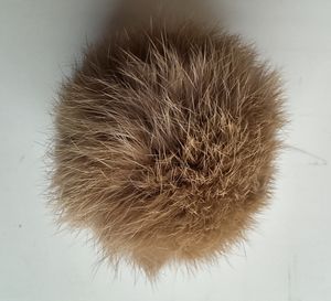 Doux intelligent 8 CM couleur marron naturel fourrure de lapin pompons vêtements accessoires chaussures accessoire chapeau 50 pièces/ensemble