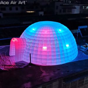 Abri d'igloo d'événement de tente de dôme gonflable illuminé par LED de diamètre de 8m de diamètre avec des éclairages colorés une porte pour le salon ou la fête