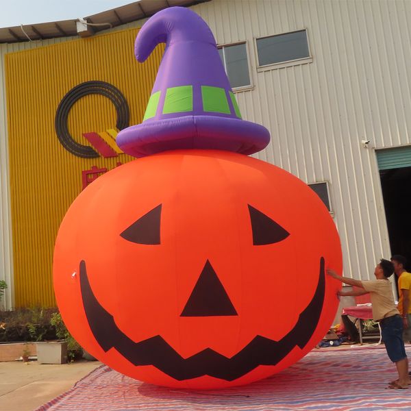 8 mH (26 pies) con soplador, venta al por mayor, modelo de calabaza inflable de Halloween hecho a medida con sombrero con interruptor de luz LED, inflando la decoración personalizada del festival de Halloween