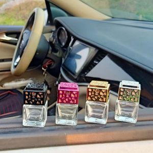 Bouteille de parfum de voiture 8ML, sortie Cube, diffuseur d'odeurs de parfum, Clip d'aération vide, désodorisant automatique, conditionneur, huile essentielle, aromathérapie, ornement, décor
