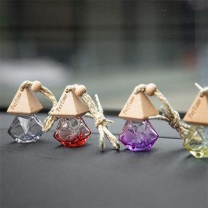 Bouteilles de parfum de 8 ml, décorations de voiture, clips d'aération, pendentif, mini diamant, ornement en verre vide, diffuseur d'huiles essentielles, désodorisant, parfum DIY avec capuchon triangulaire en bois