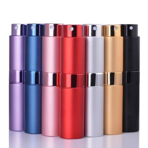 Mini bouteille de parfum rechargeable rotative portative de 8 ml avec pompe à parfum de pulvérisation