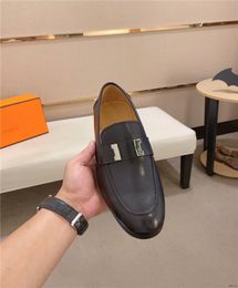 8 Modelo Diseñador de lujo zapatos de vestir para hombres hechos a mano Vacada de cuero genuino Slip on Plain Toe Oxfords Black Coffee Office Carrera Formal para hombres