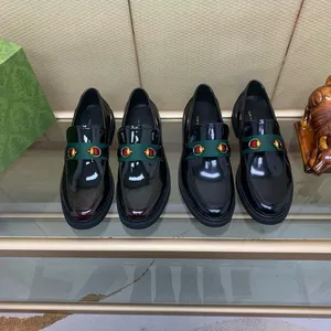8MODEL Plus 38-45 Design Brand Hommes Chaussures en cuir véritable Mocassins luxueux Mocassins à pampilles pour hommes Vintage Slip-on Casual Men Social Dress Shoe