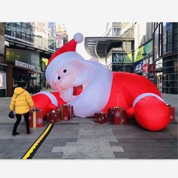 8MW (26ft) Prix d'usine Santa Claus LED Santas de Noël gonflable éclaiable et présent avec sac cadeau Scripture d'air gratuite à la porte incluse Blower