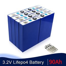 8 stks / partij 3.2V 90AH LIFEPO4 Continue 270A-ontlading voor 24 V DIY EV RV-batterijpakket Prismatische cel met busbars
