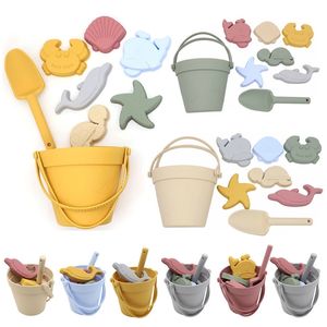 8 pièces été jouets enfants Silicone souple bac à sable ensemble jeu jouet pour envoyer enfants plage sable eau jouer outils nager 220705