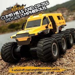 8x8 RC Car 8wd Offroad Amphibie Amphibie Sachord Vehicle 8-Wheel Speed Racing Truck Imperproof Crawler 24g Remote Control Toys 240428