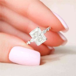 9.5 * 7mm Radiant Cut 3.5ct Gra Moissanite 18 K Solid White Gold Women's voor Engagement Huwelijksgeschenk Solitaire Ringen