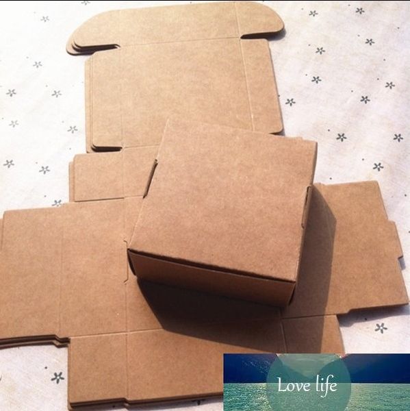 9.5*9.5*3CM Cartons noirs boîte de papier Kraft blanc emballage cadeau faveurs de mariage bonbons fournitures de fête savon