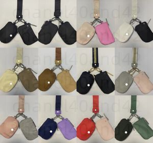 11 kleuren LL Yoga sleutelhanger opbergtas Kaarttas pols opbergtas Mini schoudertasje met ritssluiting Draagbare sleutelhanger portemonnee Portemonnee Mini broekzak Groothandelsprijs