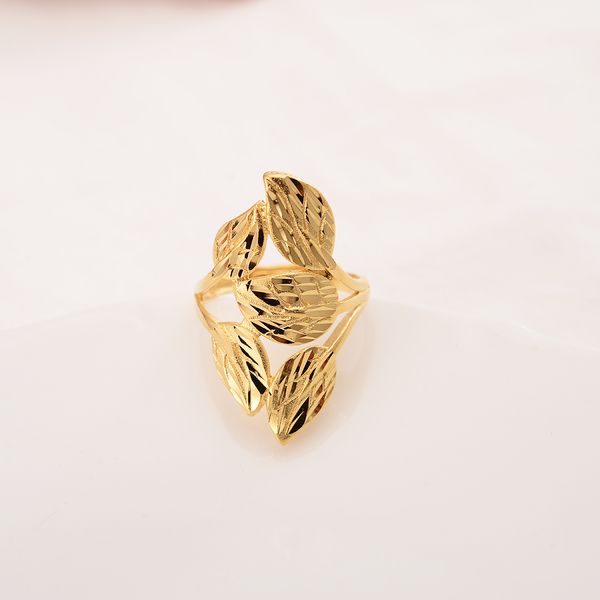 9 K solide fin THAI BAHT G/F feuille d'or grand anneau large motif creux conception exagérée doigt anneaux de sens avancé