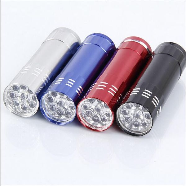 9 lampe de poche led en aluminium Mini lampe de poche torches Batterie sèche Source d'alimentation Zoom lampes de poche camping en plein air porte-clés porte-clés lampe torche