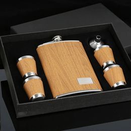 9 oz Wooden Hip Flask Set With 1 Funnel and 4 Cups Whiskey Wine Stainless Steel Flagon Bottle Travel Drinkware For Gifts 240122